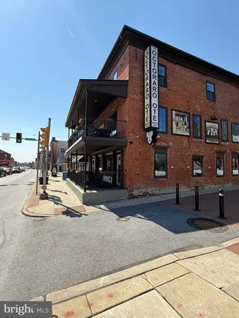 $1,550 | 2 South 3rd Street, Unit 2, Oxford, PA 19363