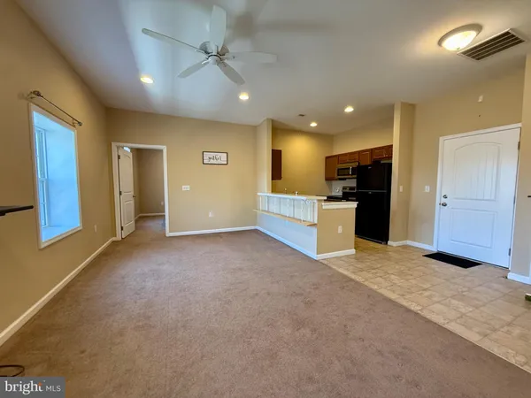 $1,550 | 2 South 3rd Street, Unit 2, Oxford, PA 19363