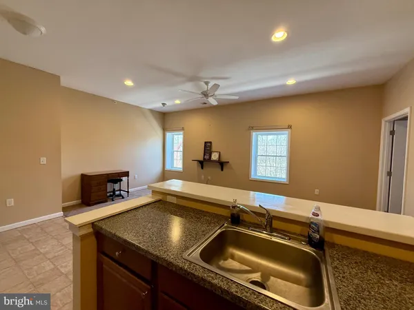 $1,550 | 2 South 3rd Street, Unit 2, Oxford, PA 19363