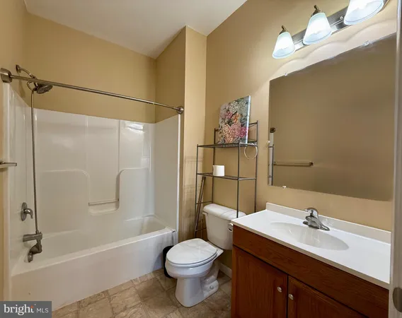 $1,550 | 2 South 3rd Street, Unit 2, Oxford, PA 19363