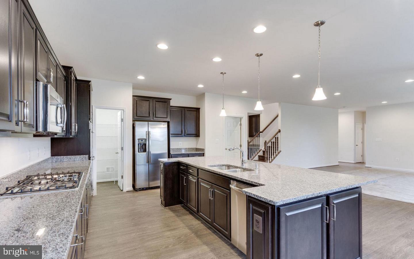 16063 Crossed Talons Road Woodbridge, VA 22193 - Photo 9 of 84 Gallery Image 9