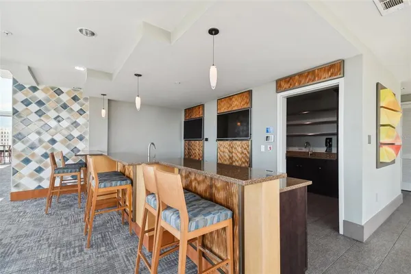 $2,750 | 777 North Ashley Drive, Unit 502, Tampa, FL 33602