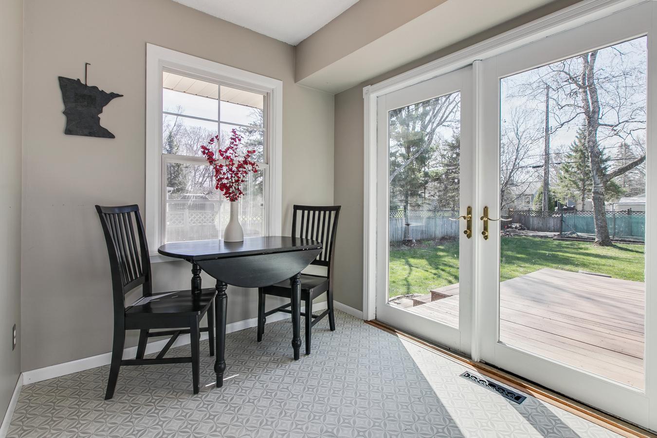 898 Cobb Road Shoreview, MN 55126 - Photo 12 of 34 Gallery Image 12