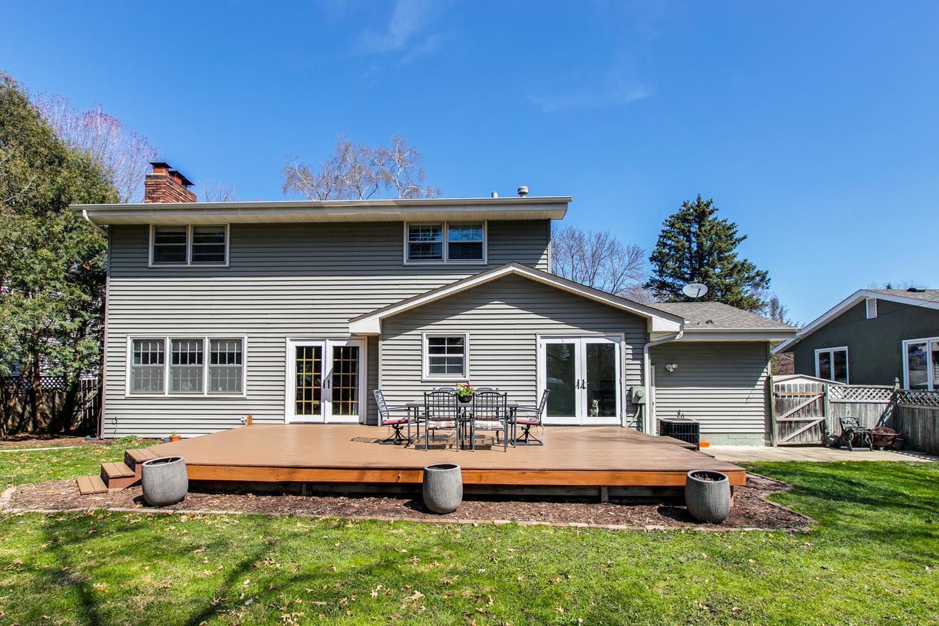 898 Cobb Road Shoreview, MN 55126 - Photo 31 of 34 Gallery Image 31