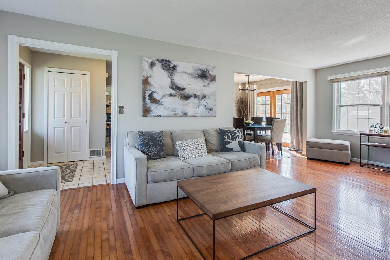 898 Cobb Road Shoreview, MN 55126 - Photo 4 of 34 Gallery Image 4
