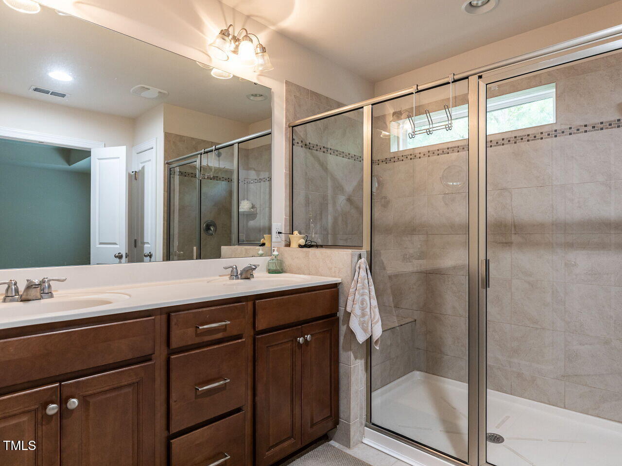 2418 Pecan Ridge Way Apex, NC 27502 - Photo 21 of 36 020-1280x960-photo