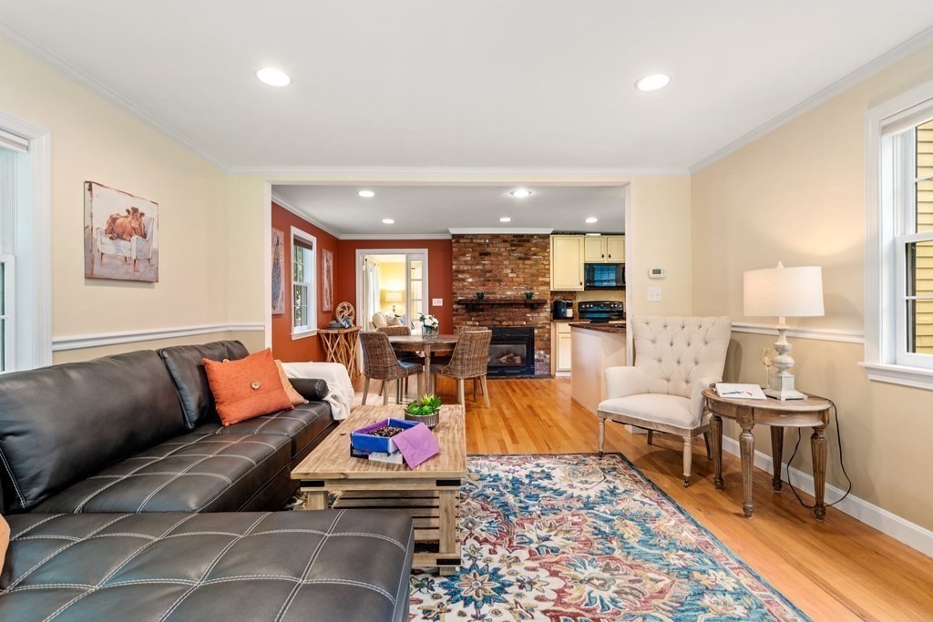 14 King Philip Road Sudbury, MA 01776 - Photo 17 of 33