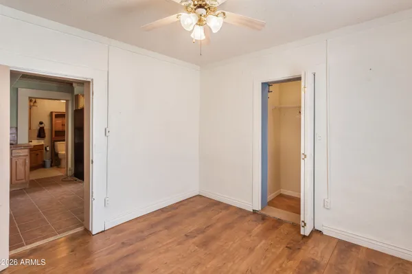 a view of livingroom with an entryway