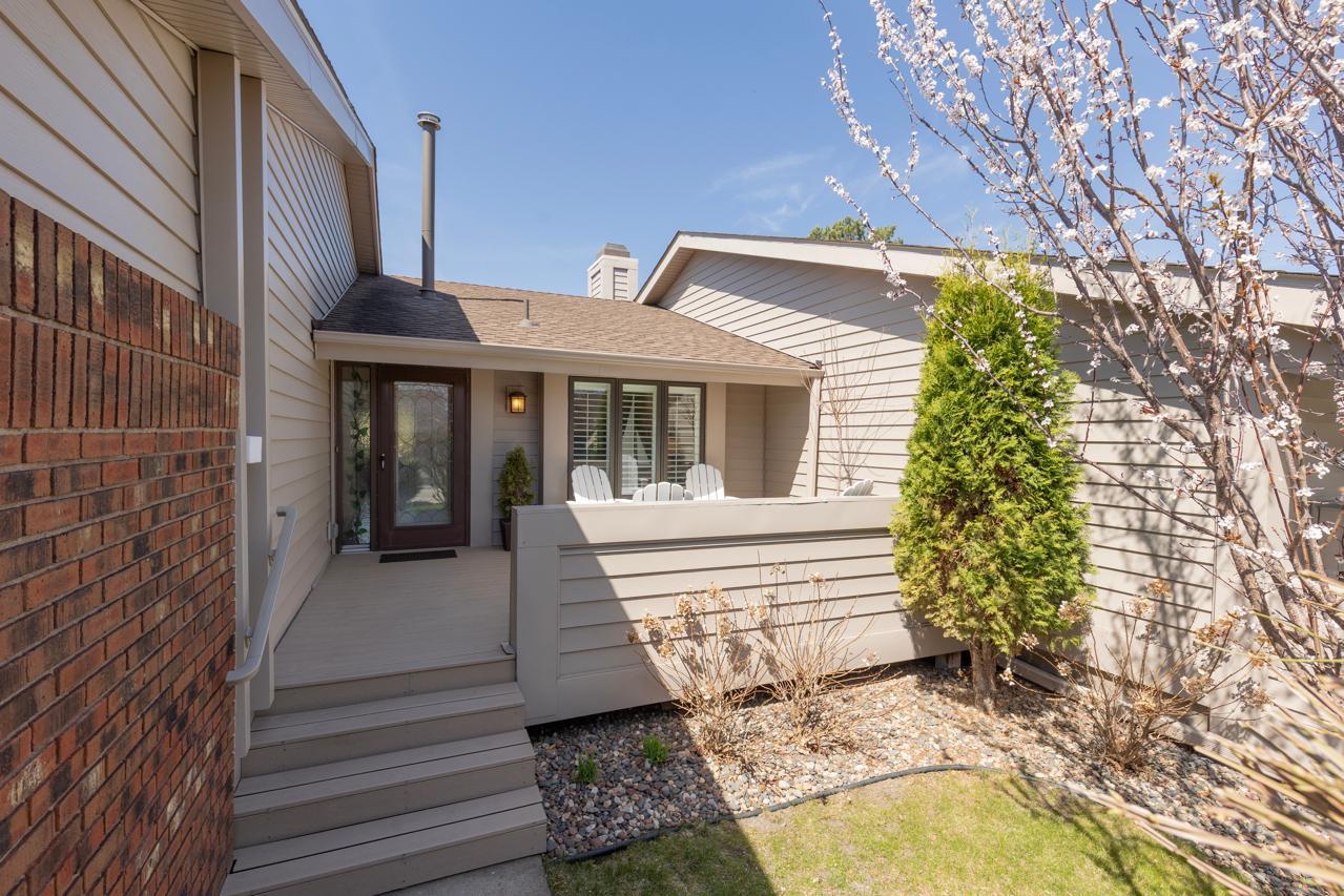 9528 Woodbridge Road Bloomington, MN 55438 - Photo 1 of 35 Gallery Image 1