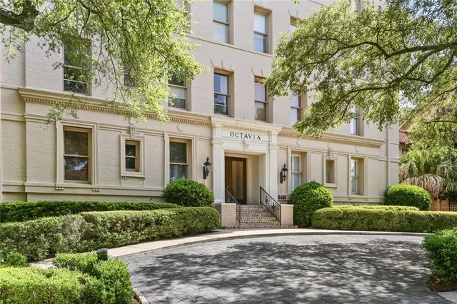 $625,000 | 5421 St Charles Avenue, Unit 2D, New Orleans, LA 70115