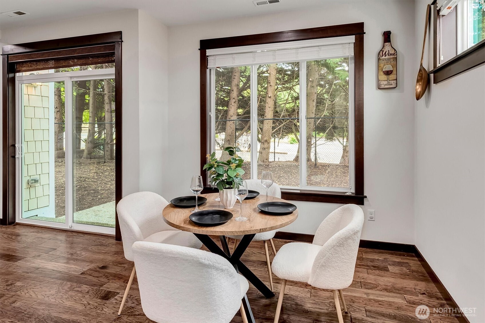 10125 Northeast 147th Street Bothell, WA 98011 - Photo 16 of 40