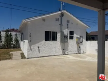 $1,189,800 | 3815 West 60th Street, Los Angeles, CA 90043