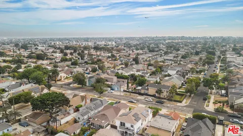 $1,189,800 | 3815 West 60th Street, Los Angeles, CA 90043