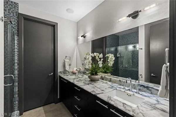 $1,195,000 | 1425 Canyon Ledge Court, Las Vegas, NV 89117