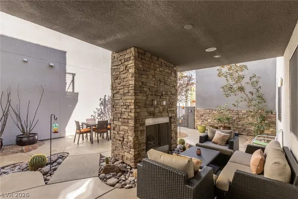 $1,195,000 | 1425 Canyon Ledge Court, Las Vegas, NV 89117