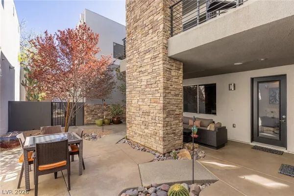 $1,195,000 | 1425 Canyon Ledge Court, Las Vegas, NV 89117