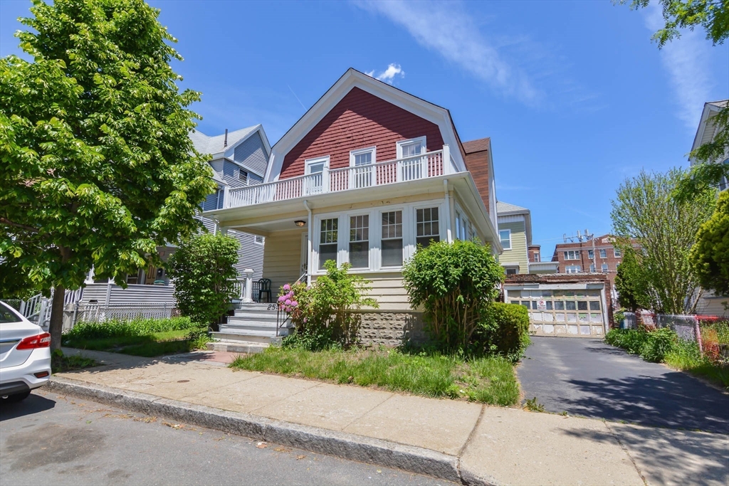 25 Maple Avenue Everett, MA 02149 - Photo 2 of 42