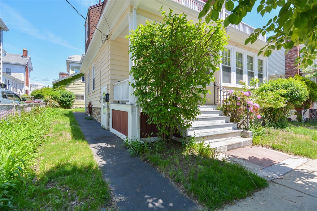 25 Maple Avenue Everett, MA 02149 - Photo 34 of 42