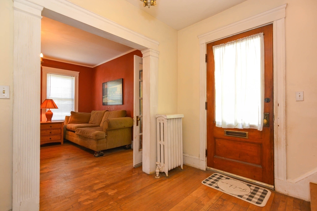 25 Maple Avenue Everett, MA 02149 - Photo 7 of 42