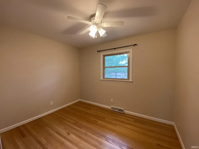 $2,400 | 1100 East Prairie Drive, Bloomington, IN 47408