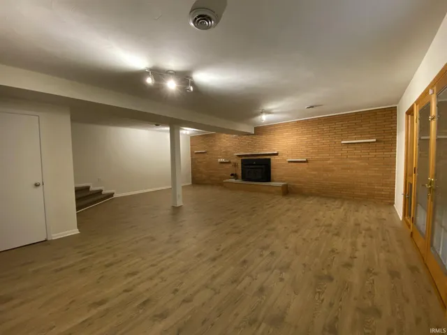 $2,400 | 1100 East Prairie Drive, Bloomington, IN 47408