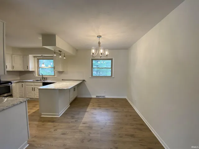 $2,400 | 1100 East Prairie Drive, Bloomington, IN 47408