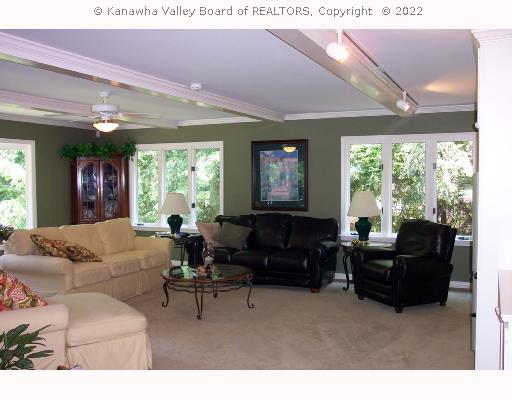 1407 Connell Road Charleston, WV 25314 - Photo 4 of 8 Interior Space/Layout.