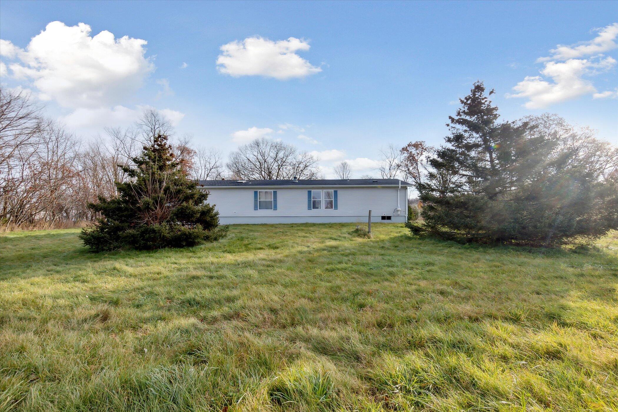 5910 Rogers Road Parma, MI 49269 - Photo 31 of 32 28-5910-Rogers-Rd-Parma-MI-49269-WindowS