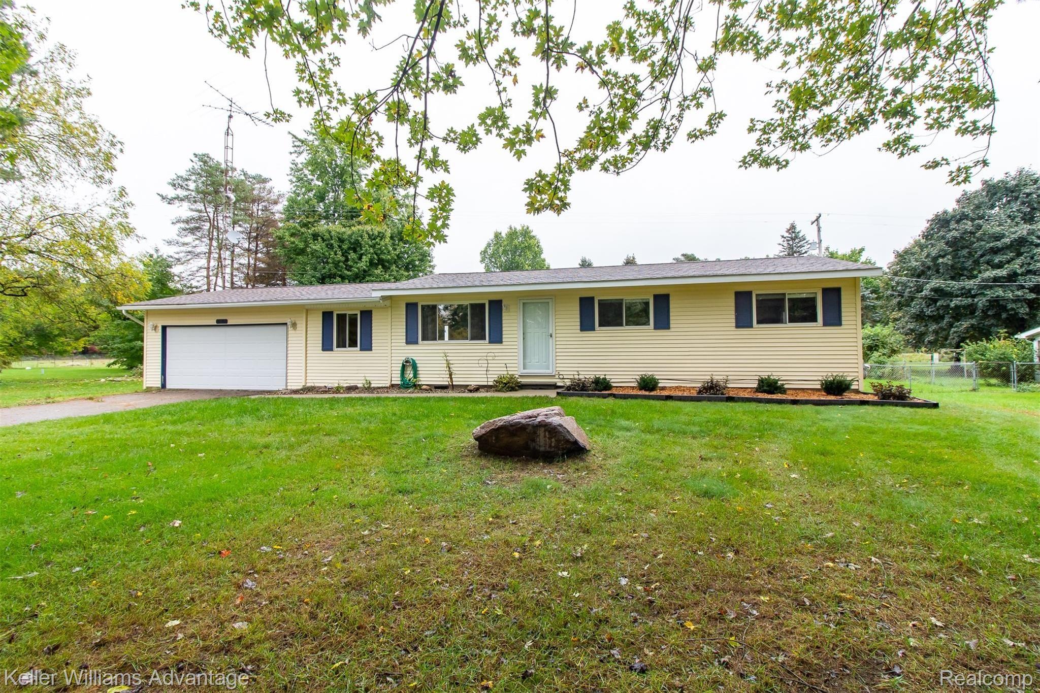 8302 North McKinley Road Flushing, MI 48433 - Photo 24 of 33 NMcKinleyRd_8302_Front_04.jpg
