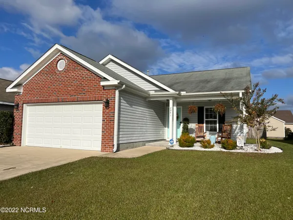 $2,000 | 2941 Beunavista Court, Greenville, NC 27834