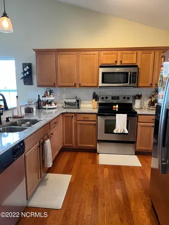 $2,000 | 2941 Beunavista Court, Greenville, NC 27834