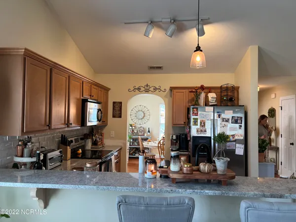 $2,000 | 2941 Beunavista Court, Greenville, NC 27834
