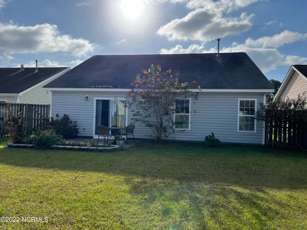 $2,000 | 2941 Beunavista Court, Greenville, NC 27834