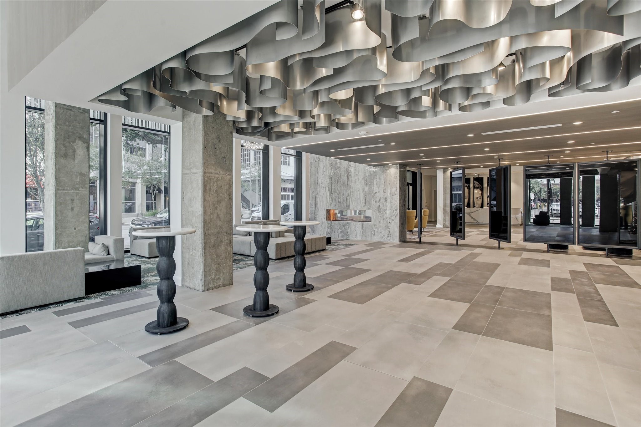 1211 Caroline Street, Unit 1007 Houston, TX 77002 - Photo 19 of 46 a view of a building with sitting area