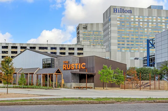 $374,900 | 1211 Caroline Street, Unit 1007, Houston, TX 77002