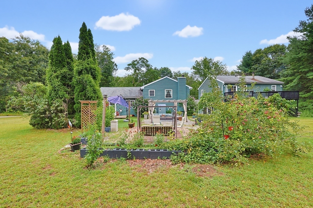 25 Old Elmdale Road Uxbridge, MA 01569 - Photo 40 of 42 Gallery Image 40