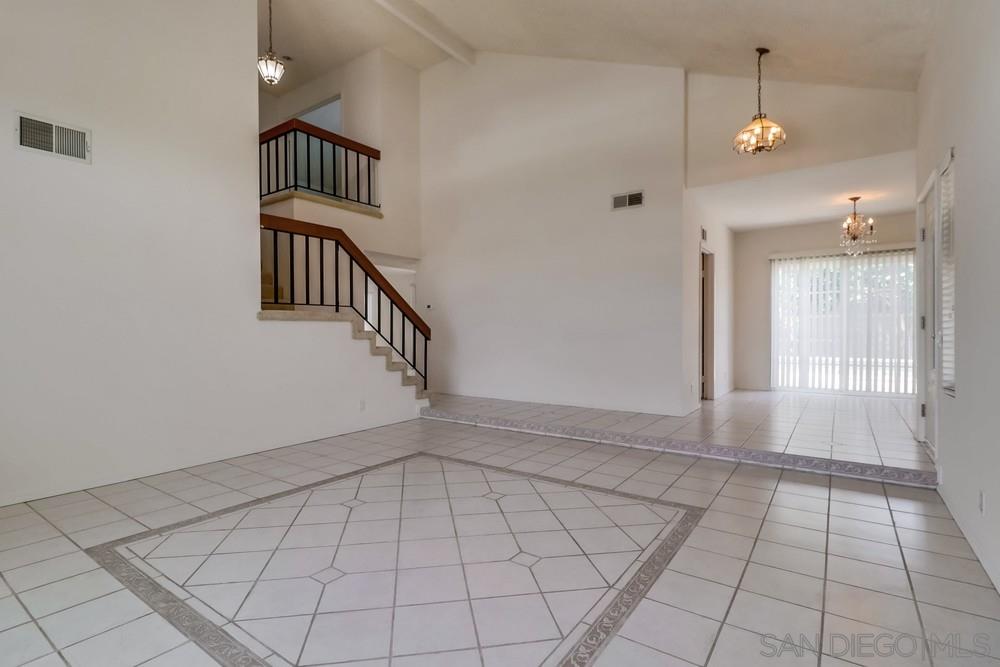 9550 Mavin Drive Santee, CA 92071 - Photo 4 of 25