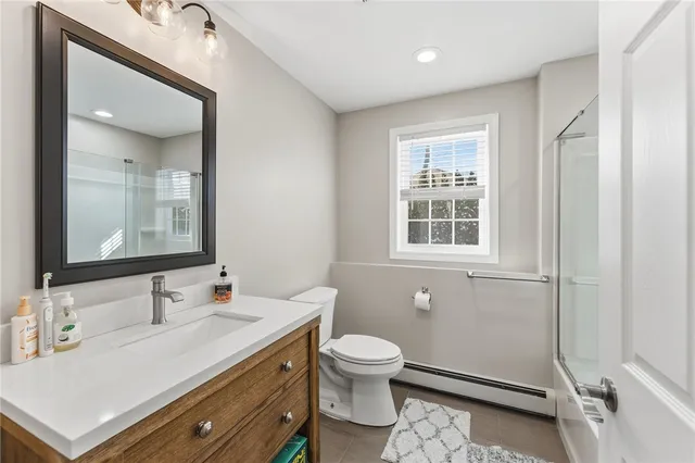 $570,000 | 18 Anama Avenue, East Providence, RI 02916