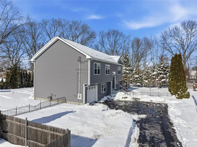 $570,000 | 18 Anama Avenue, East Providence, RI 02916