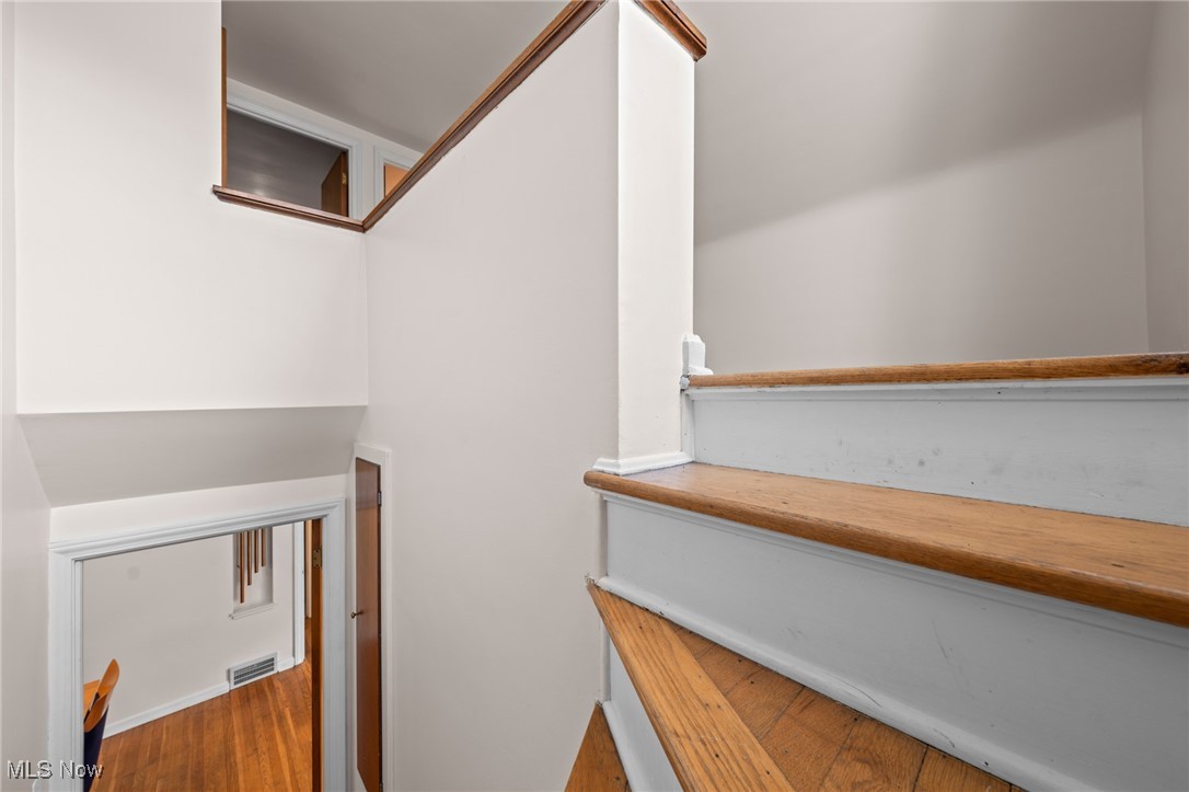 3547 Randolph Road Cleveland, OH 44121 - Photo 25 of 40