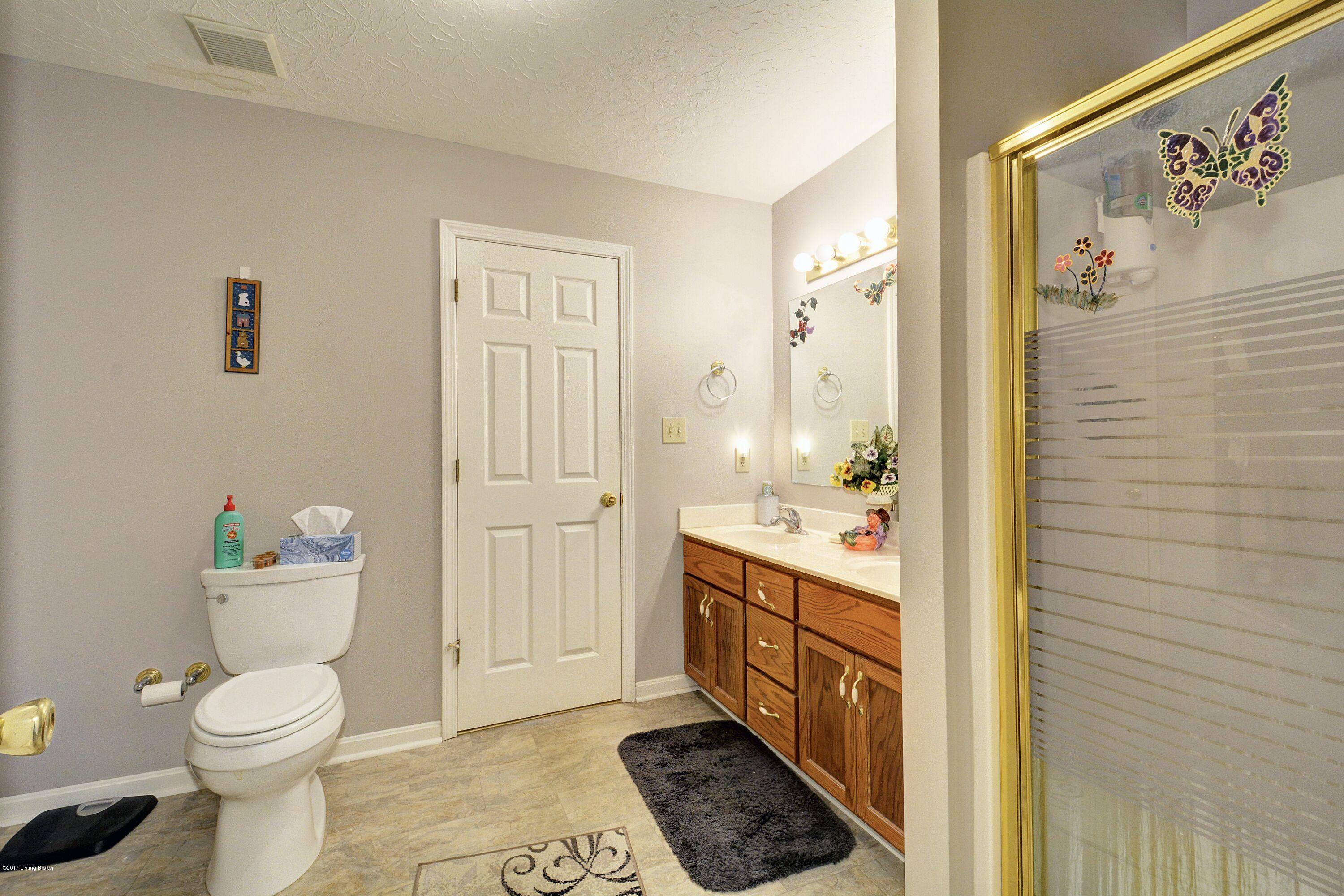4232 Zoneton Road Shepherdsville, KY 40165 - Photo 23 of 36 Master Bath has separate shower and heart shaped whirlpool tub..