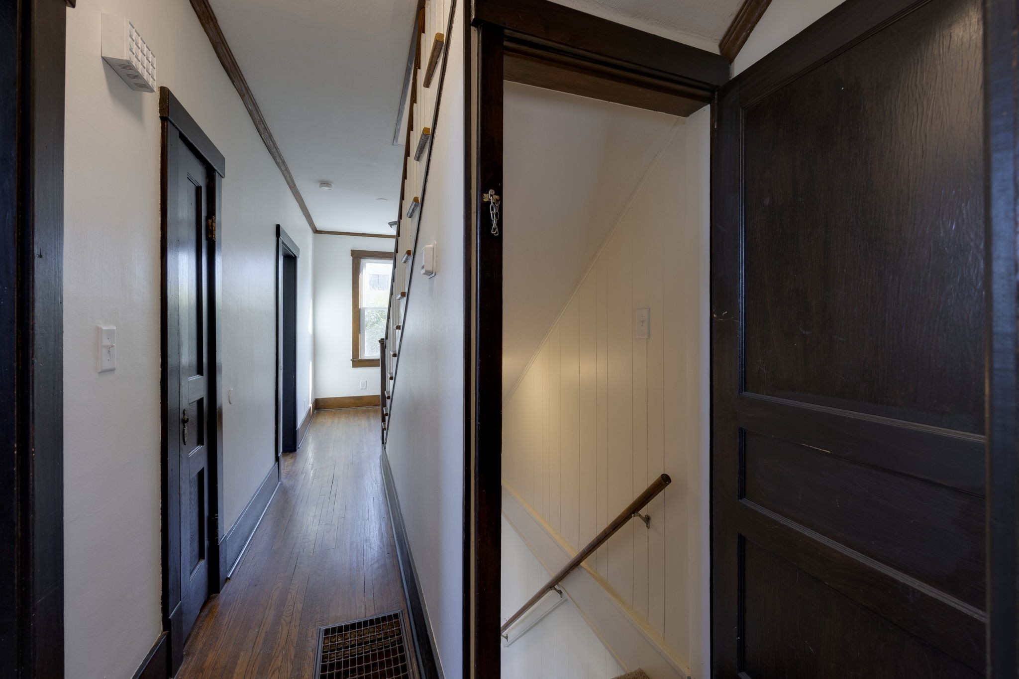 607 3rd Avenue West Springfield, TN 37172 - Photo 24 of 65 a view of a hallway