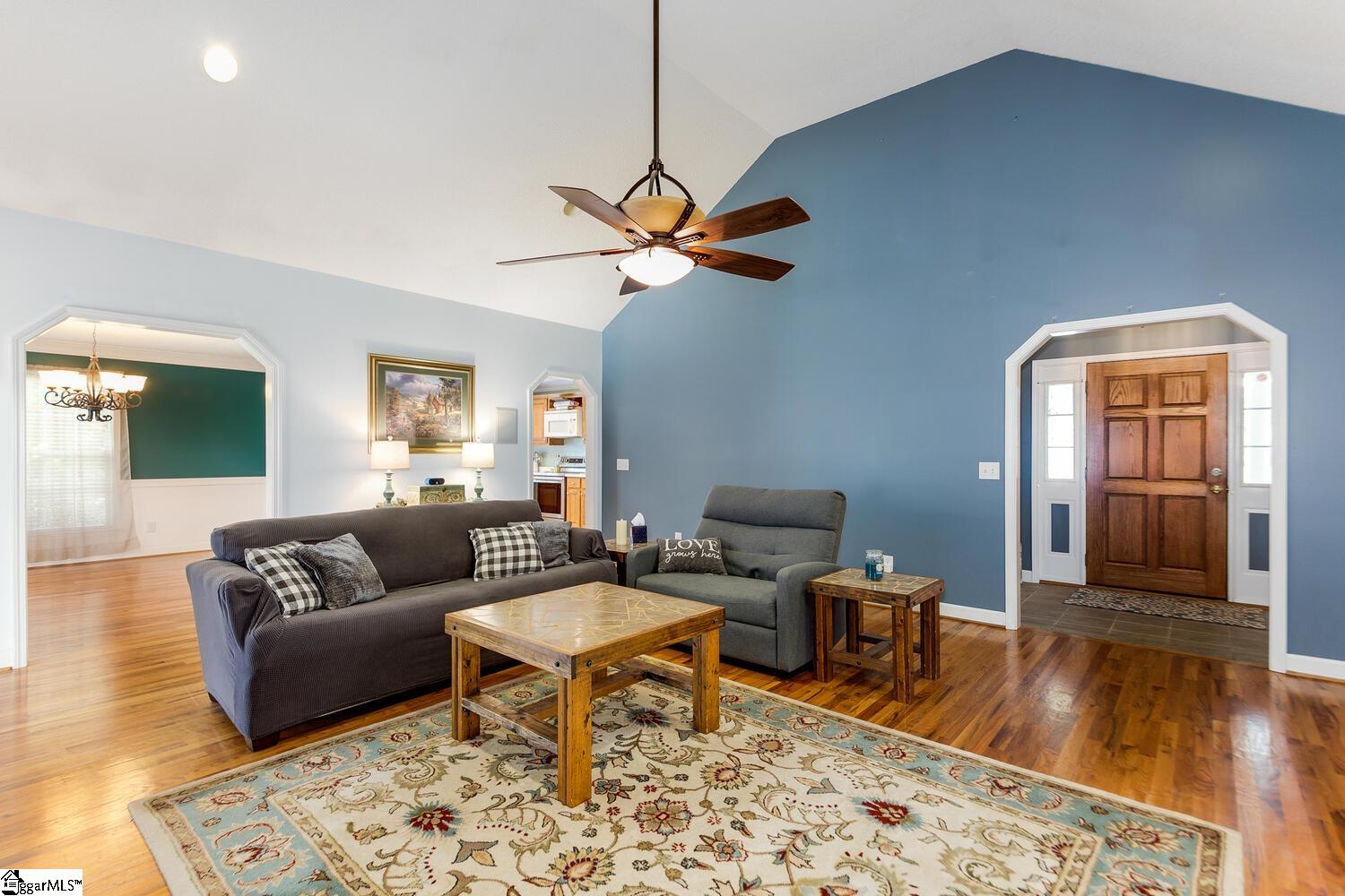 115 North Silver Ridge Drive Greer, SC 29651 - Photo 8 of 33 Gallery Image 8