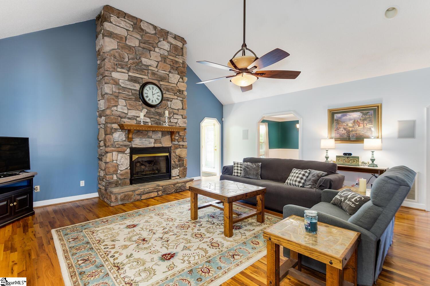 115 North Silver Ridge Drive Greer, SC 29651 - Photo 9 of 33 Gallery Image 9