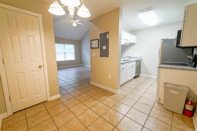 $1,350 | 2738 West Tharpe Street, Unit 101, Tallahassee, FL 32303