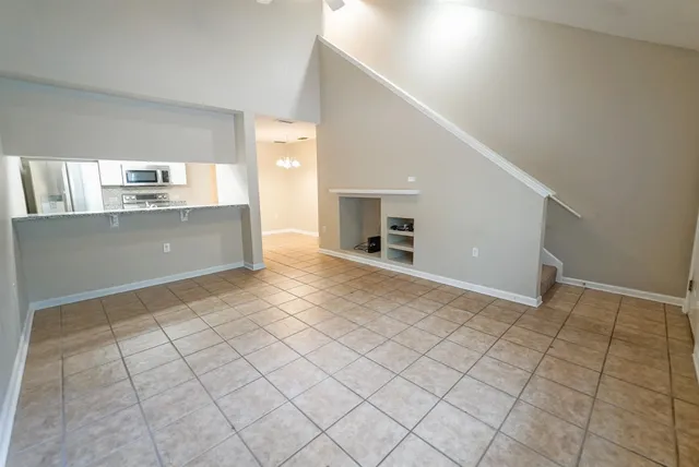 $1,350 | 2738 West Tharpe Street, Unit 101, Tallahassee, FL 32303