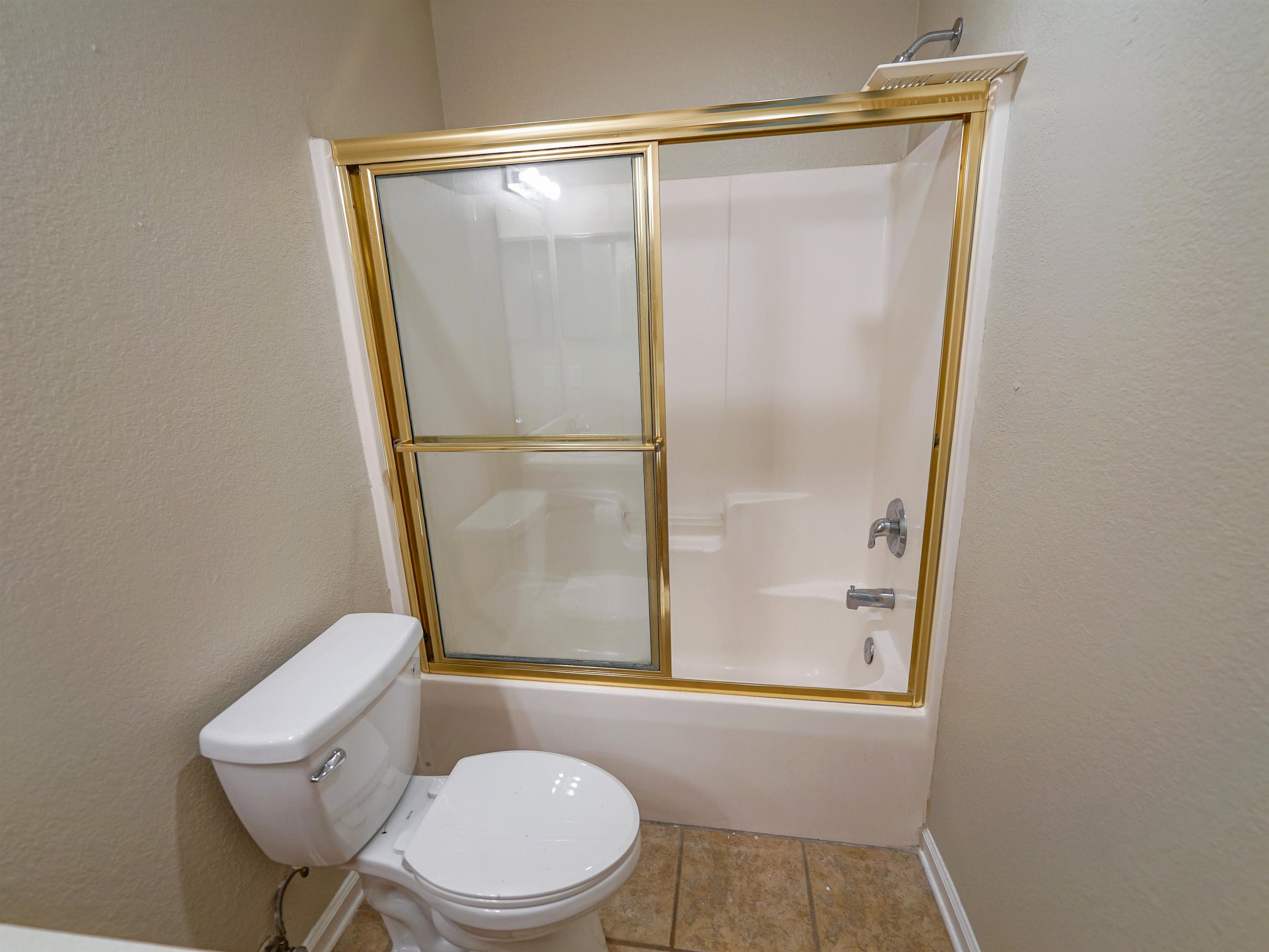 2738 West Tharpe Street, Unit 101 Tallahassee, FL 32303 - Photo 4 of 37