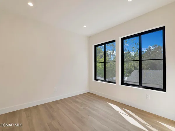 $4,300 | 3190 Los Robles Road, Unit B, Thousand Oaks, CA 91362