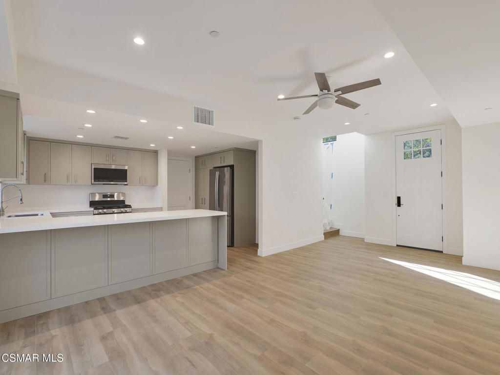 3190 Los Robles Road, Unit B Thousand Oaks, CA 91362 - Photo 2 of 21 a view of kitchen with sink and microwave