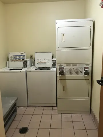 $2,925 | 322 North Henry Street, Unit 203, Madison, WI 53703